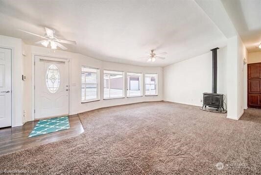 202 Airport Way Property Photo 4