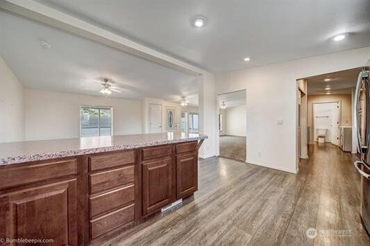 202 Airport Way Property Photo 15