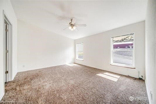 202 Airport Way Property Photo 19