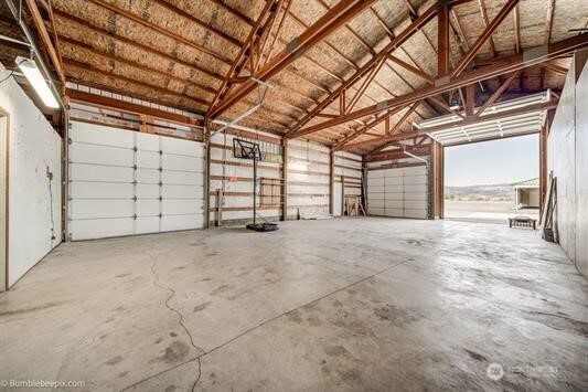 202 Airport Way Property Photo 28