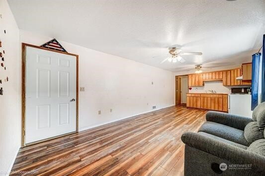 202 Airport Way Property Photo 30