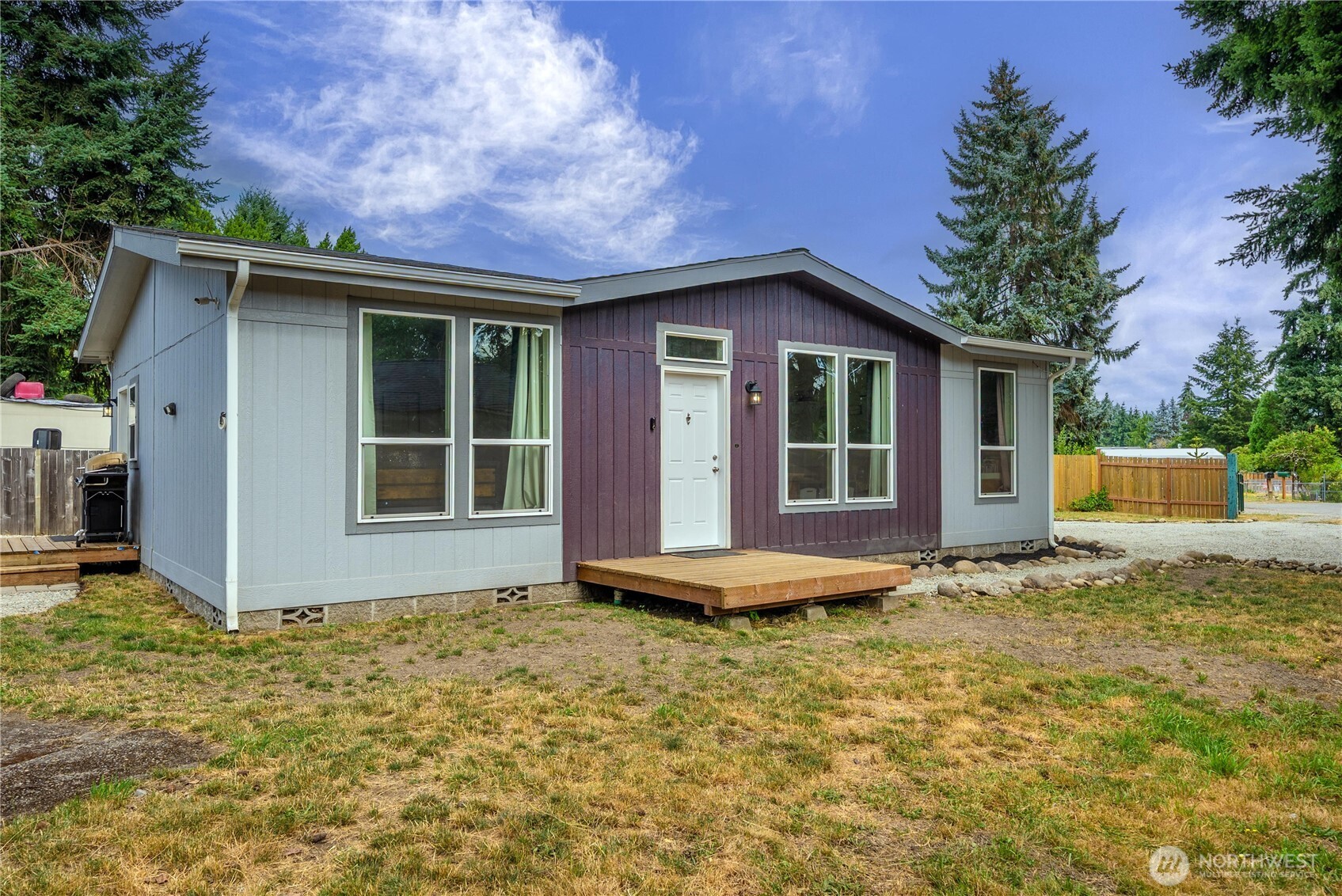 16507 Suntree Court Property Photo 2