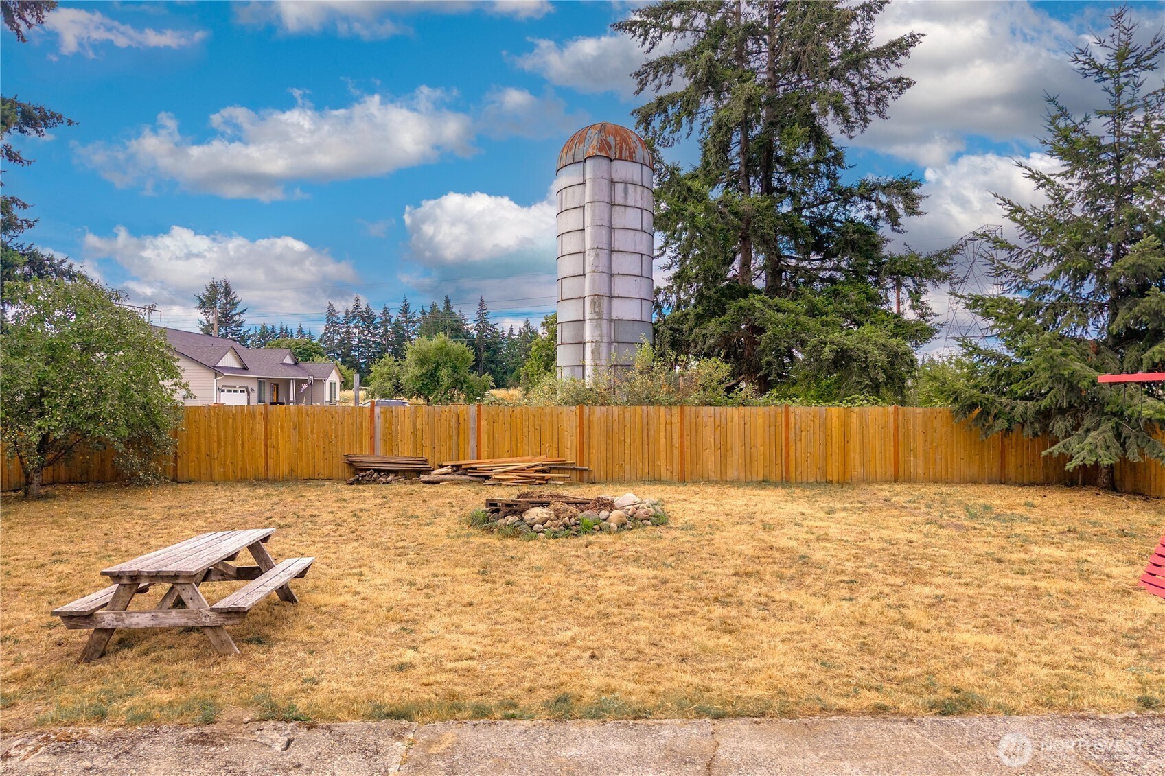 16507 Suntree Court Property Photo 25