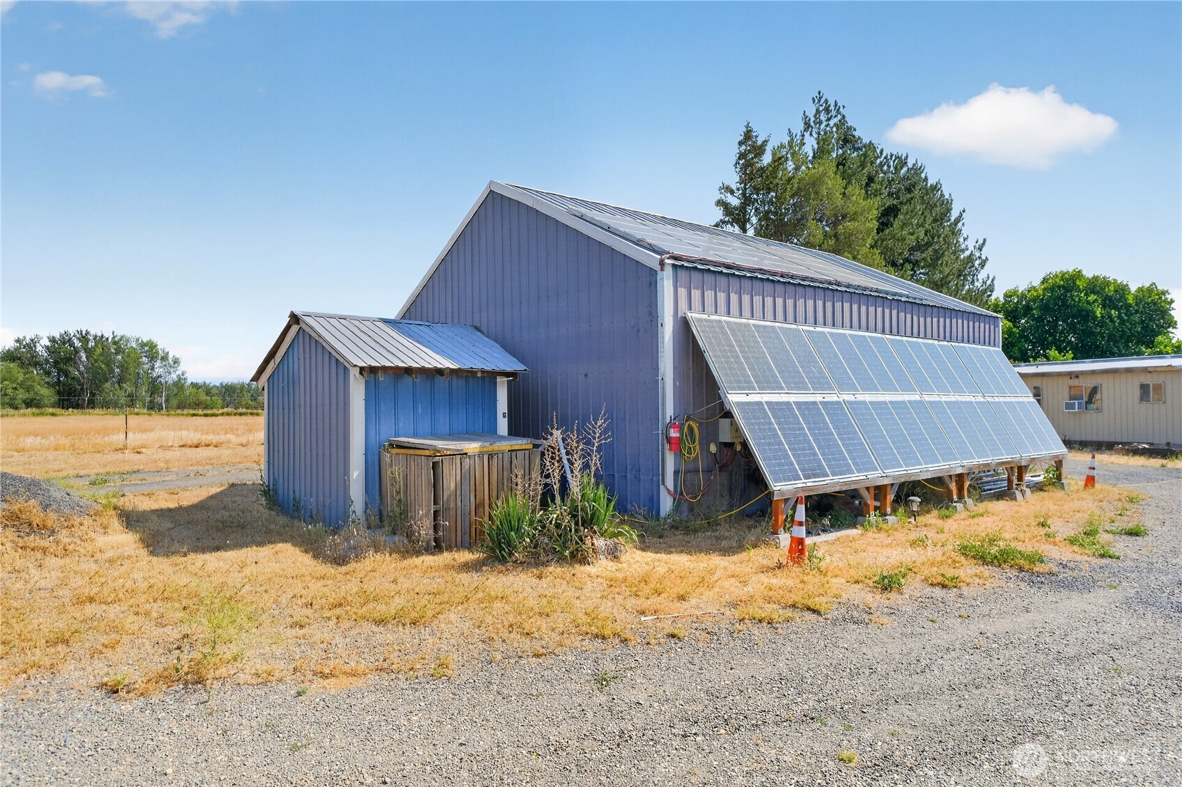 2322 Umptanum Road Property Photo 4