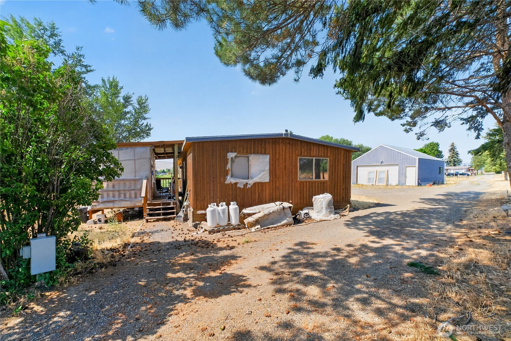 2322 Umptanum Road Property Photo 7