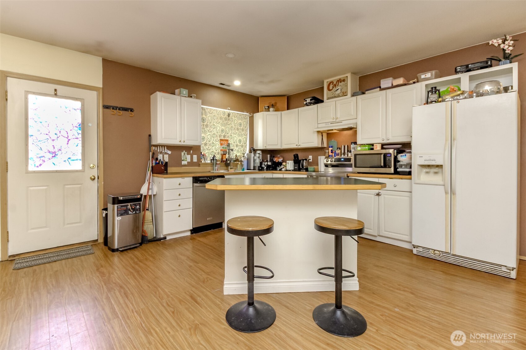 9910 140th Street Ct Property Photo 8