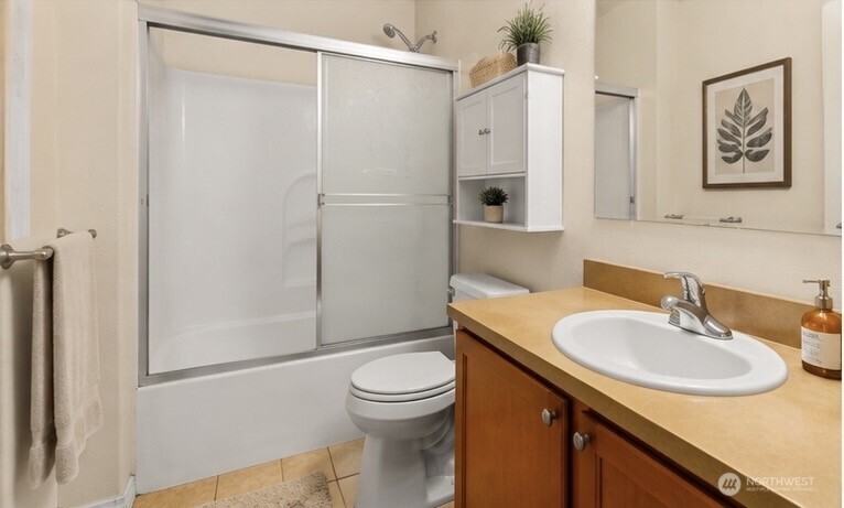 8504 Lackland Court Property Photo 13