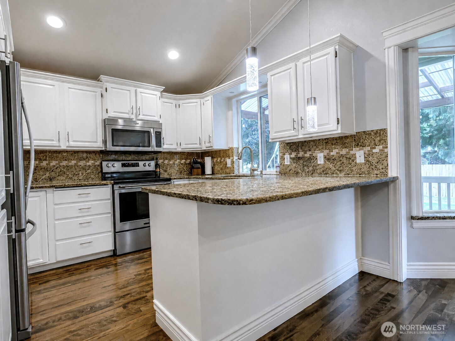 5920 35th Way Property Photo 6