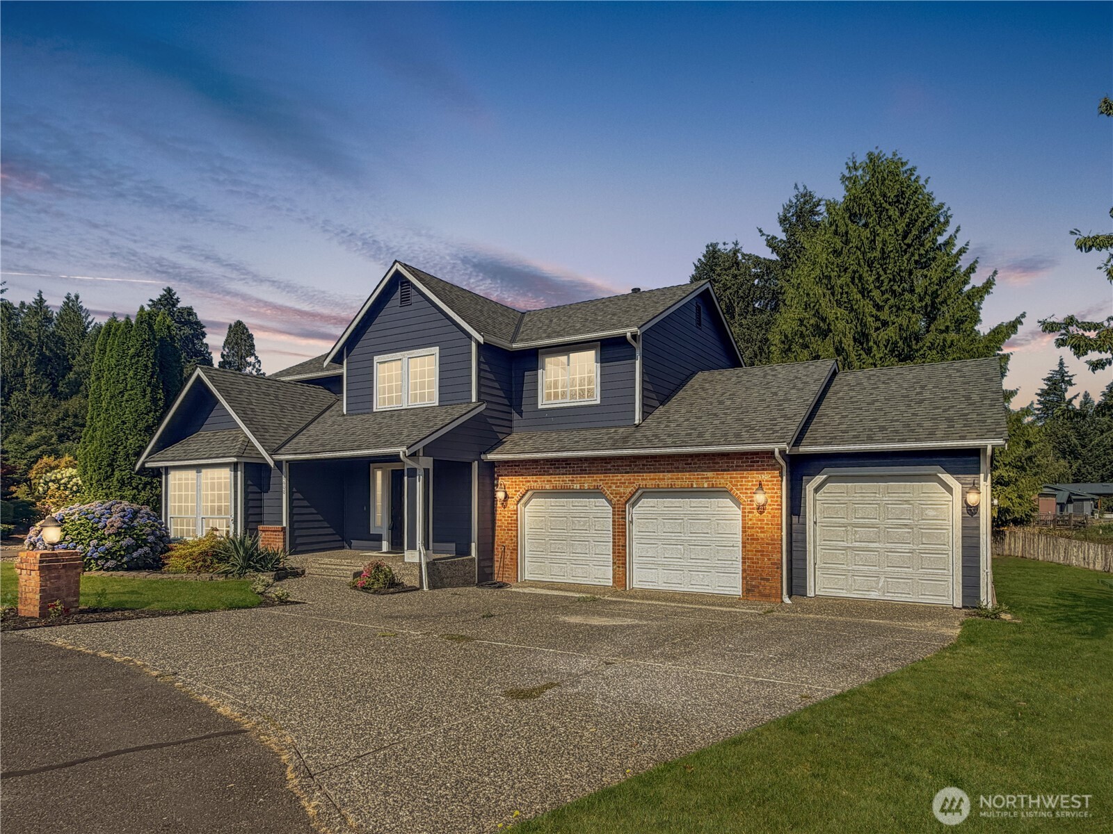18608 117th Avenue Property Photo 2