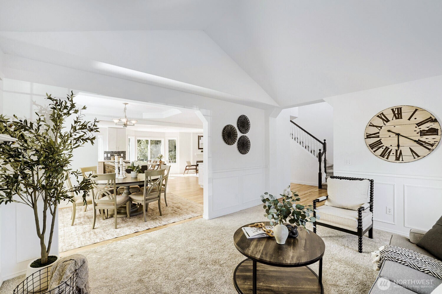 18608 117th Avenue Property Photo 4