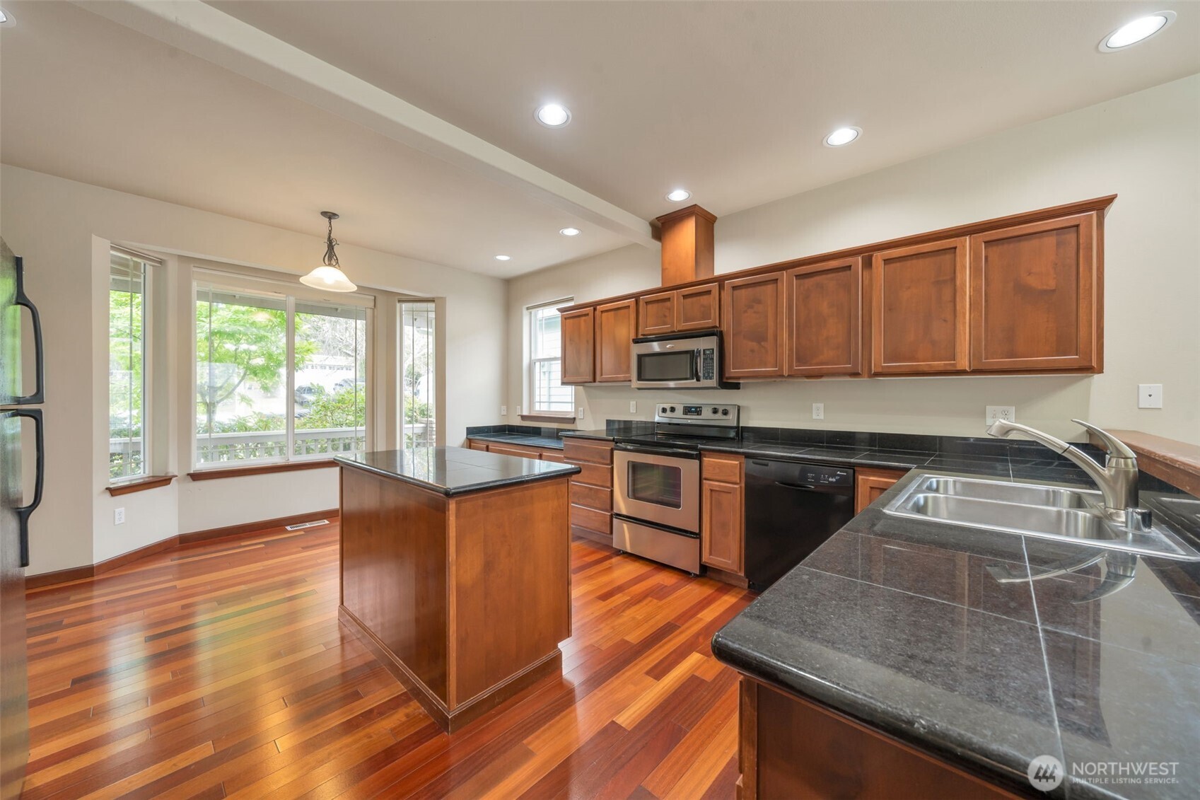 8527 29th Way Property Photo 9