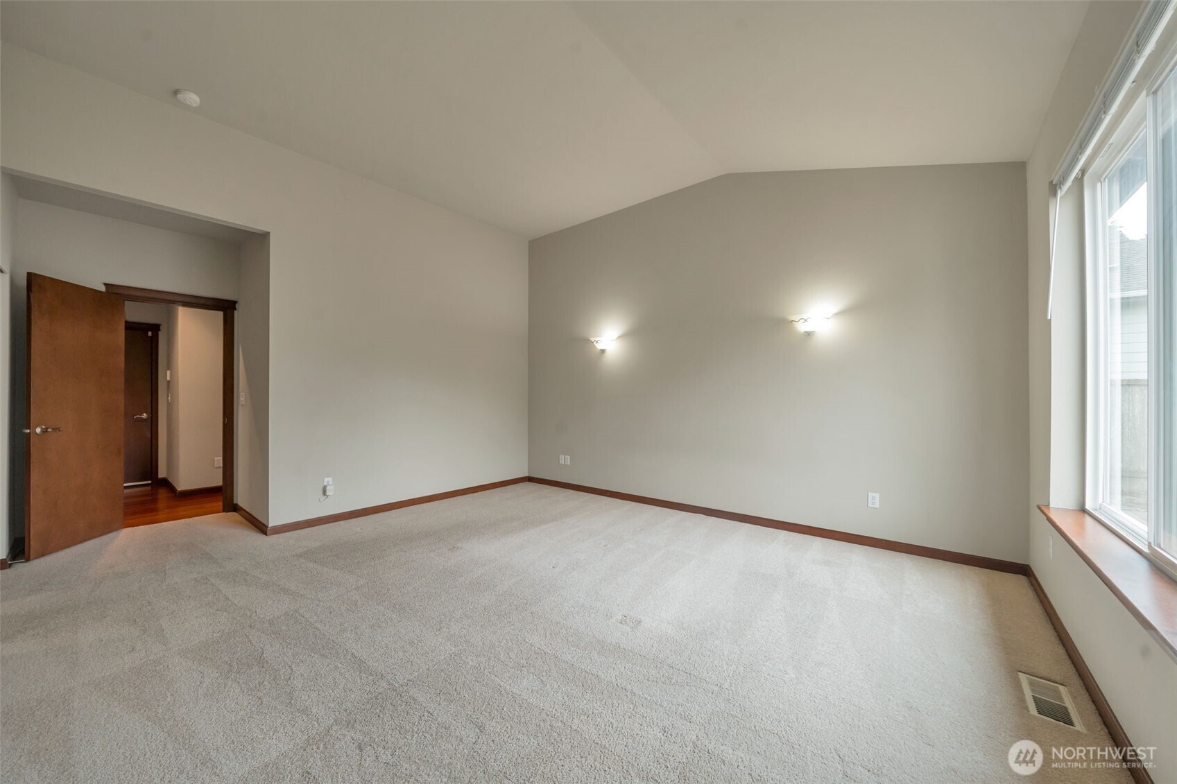 8527 29th Way Property Photo 14