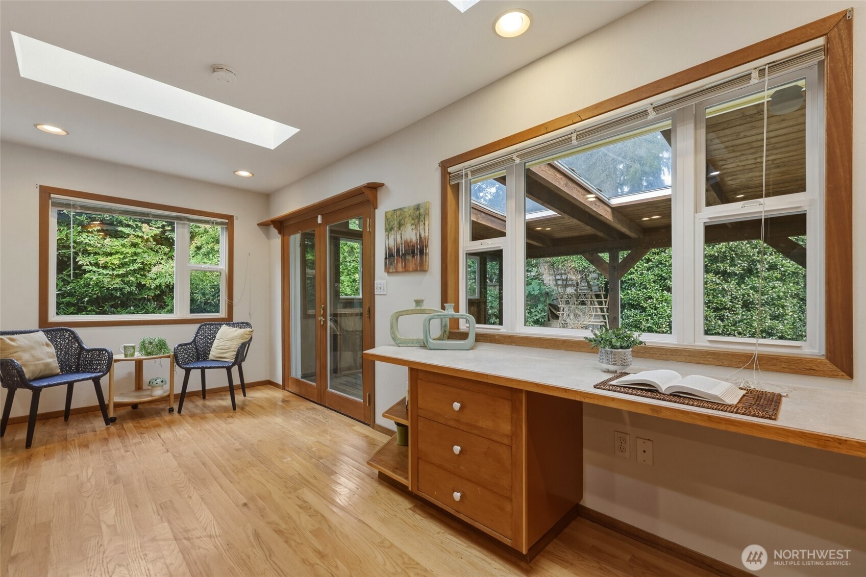 2010 Forest Hill Drive Property Photo 11