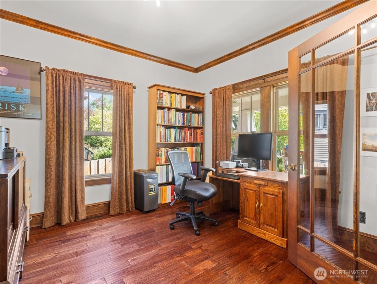 2400 H Street Property Photo 6