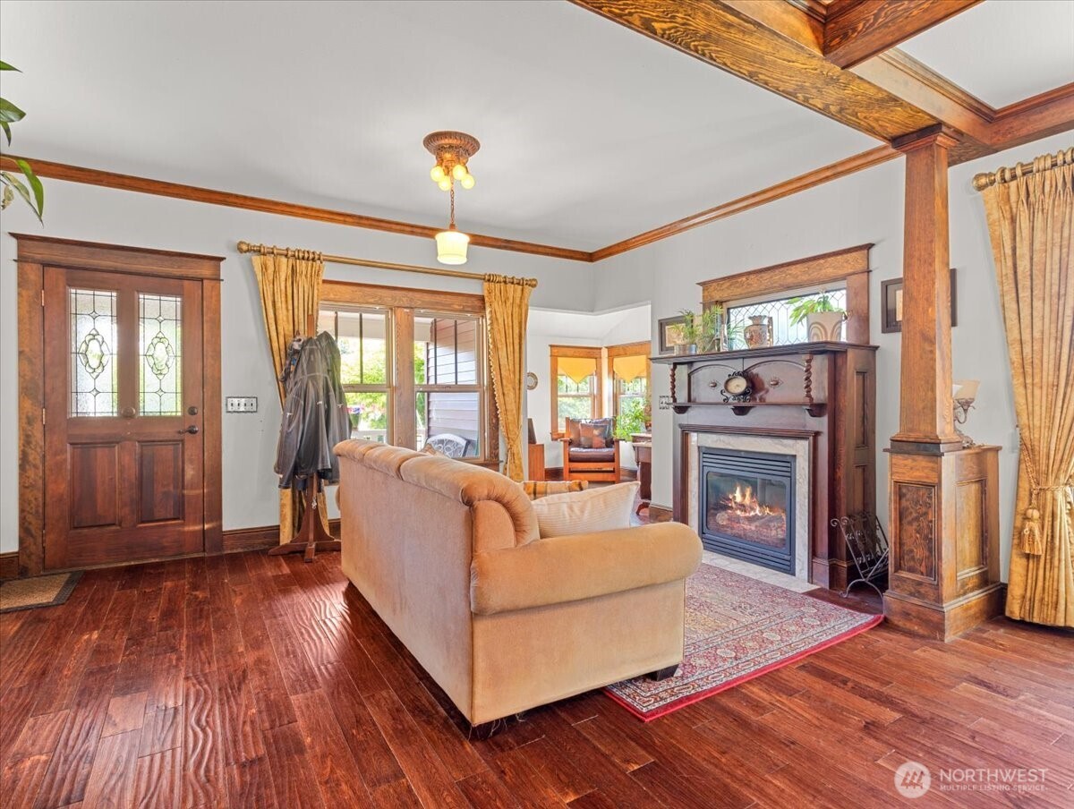 2400 H Street Property Photo 9