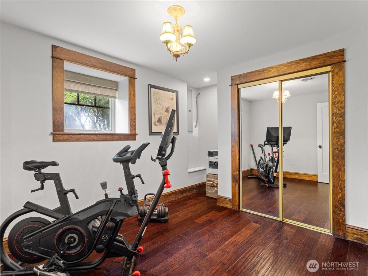 2400 H Street Property Photo 23