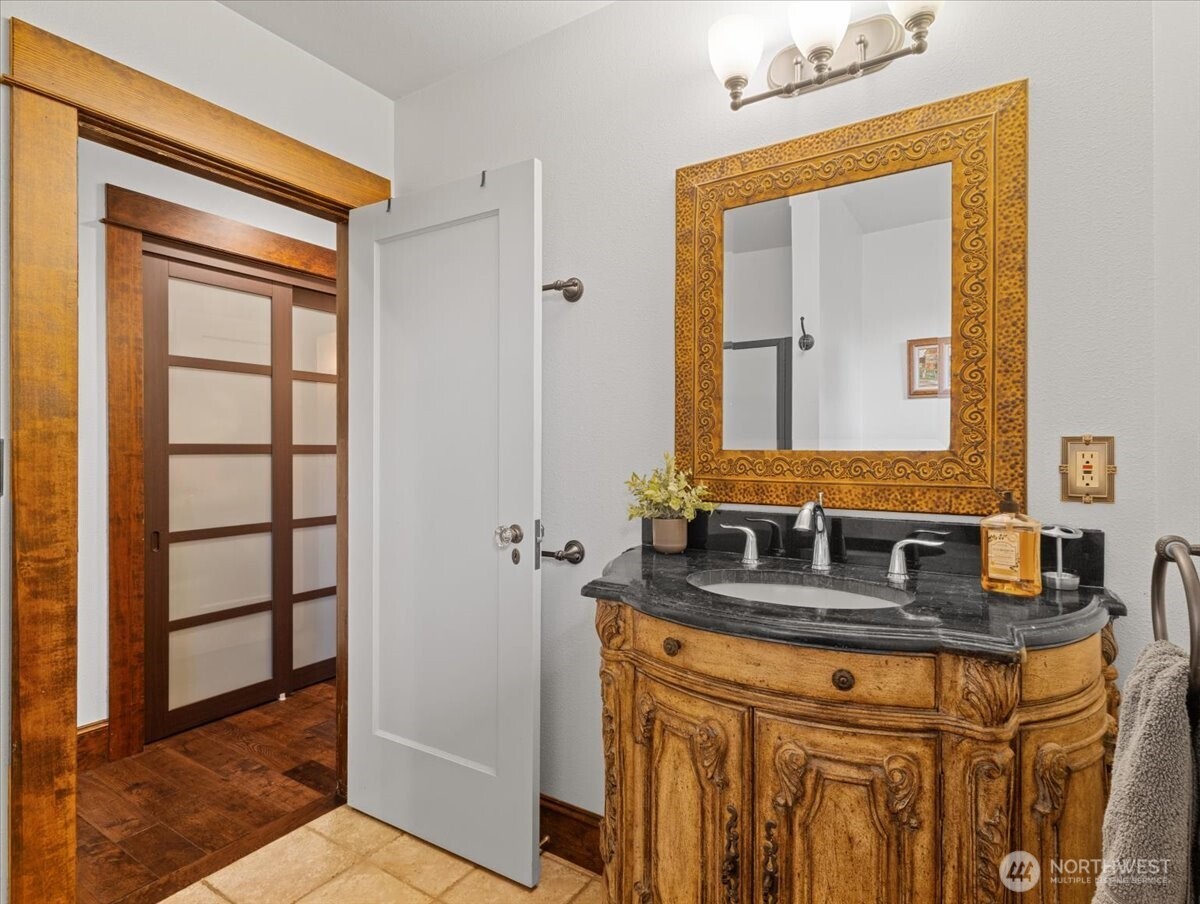 2400 H Street Property Photo 35