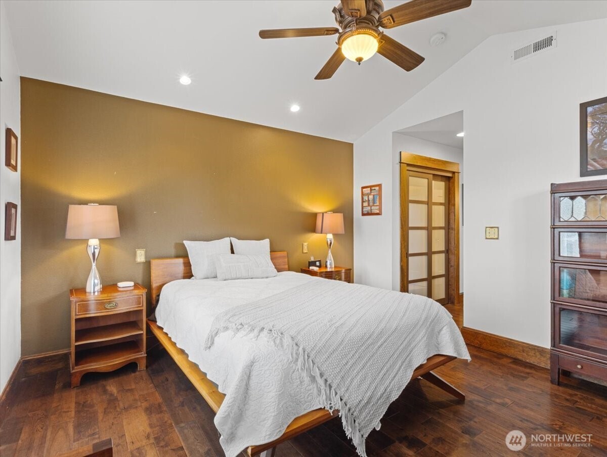 2400 H Street Property Photo 37