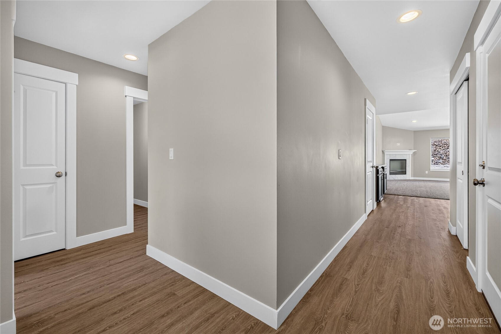 2213 2nd Street Property Photo 5