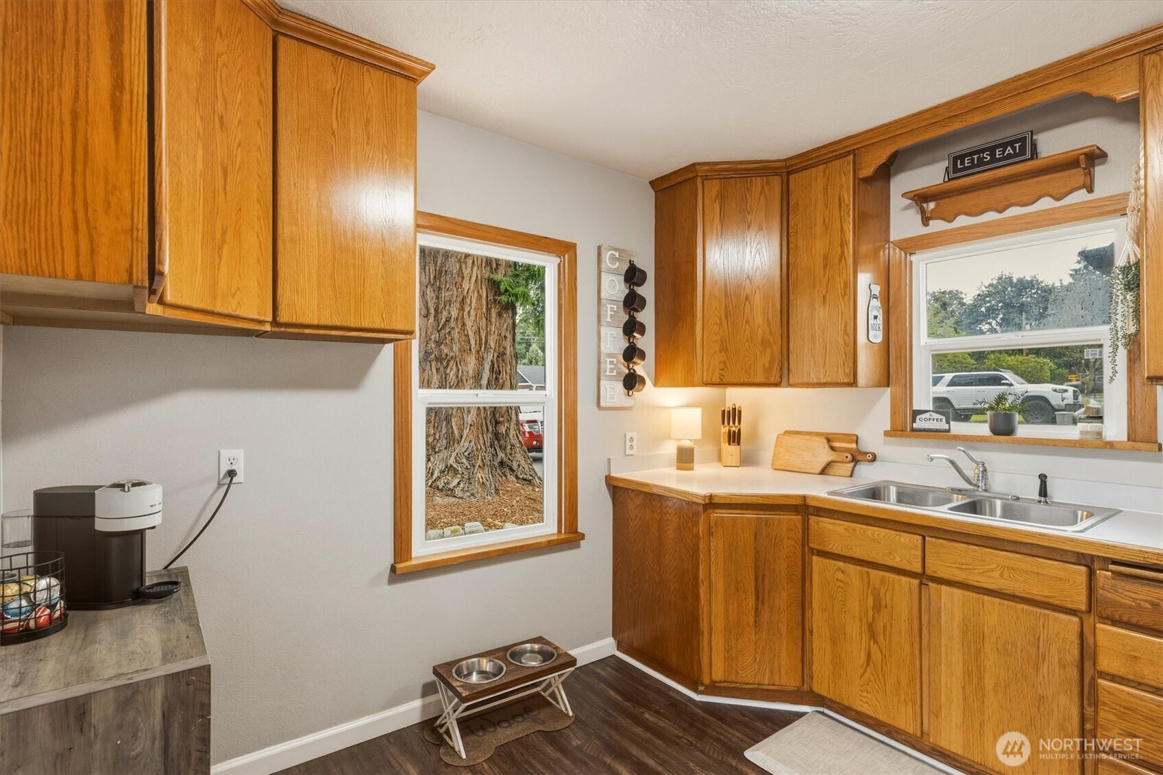 131 Niblett Way Property Photo 10