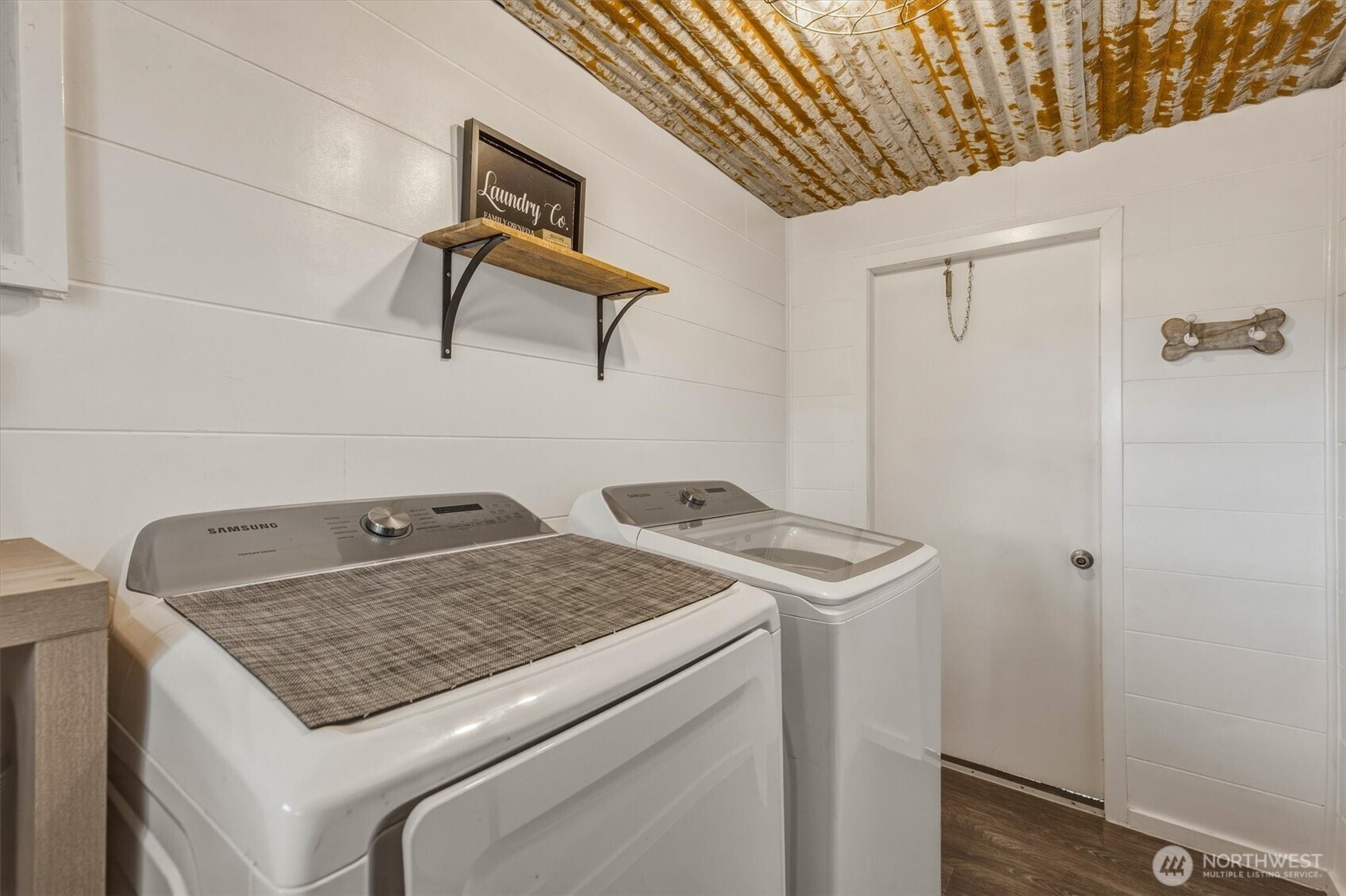 131 Niblett Way Property Photo 13