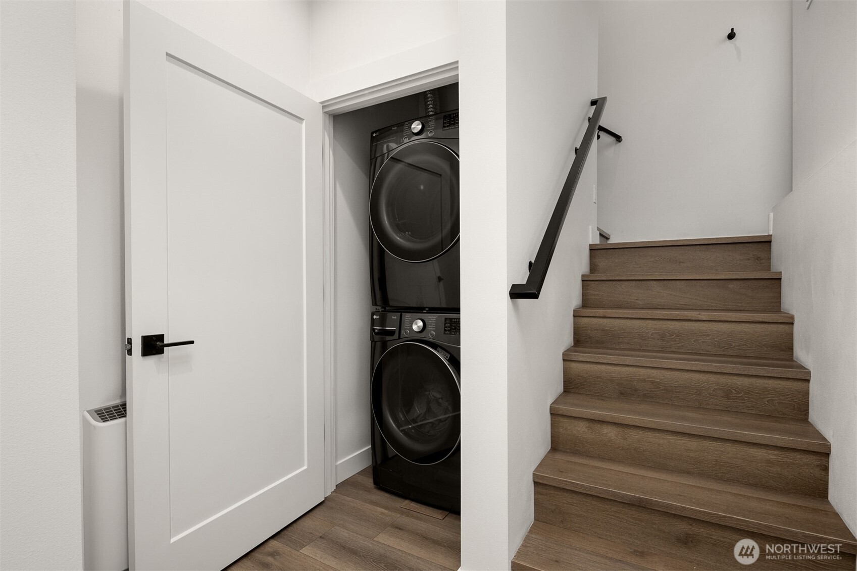 117 6th Street C Property Photo 28