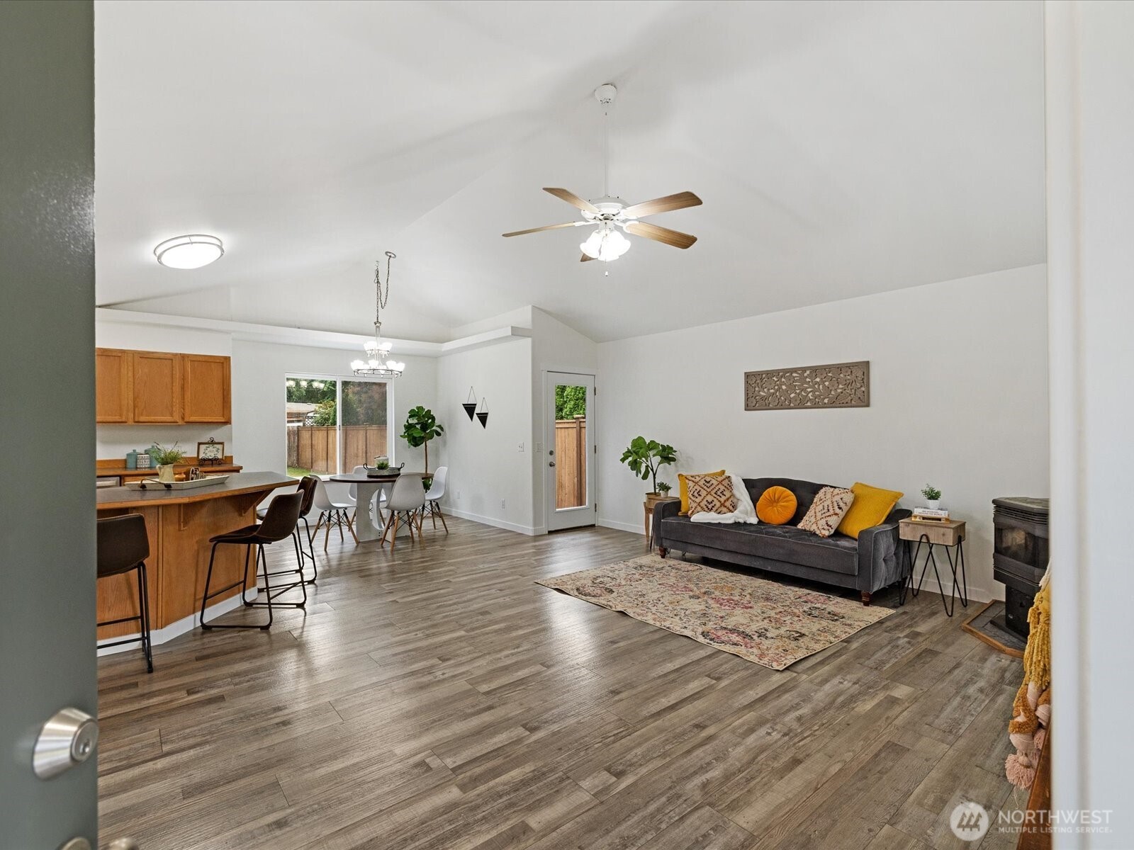 17228 120th Place Property Photo 6