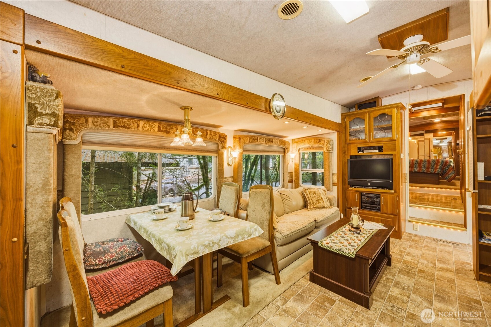 162 1 Fireside Lodge Circle Property Photo 4