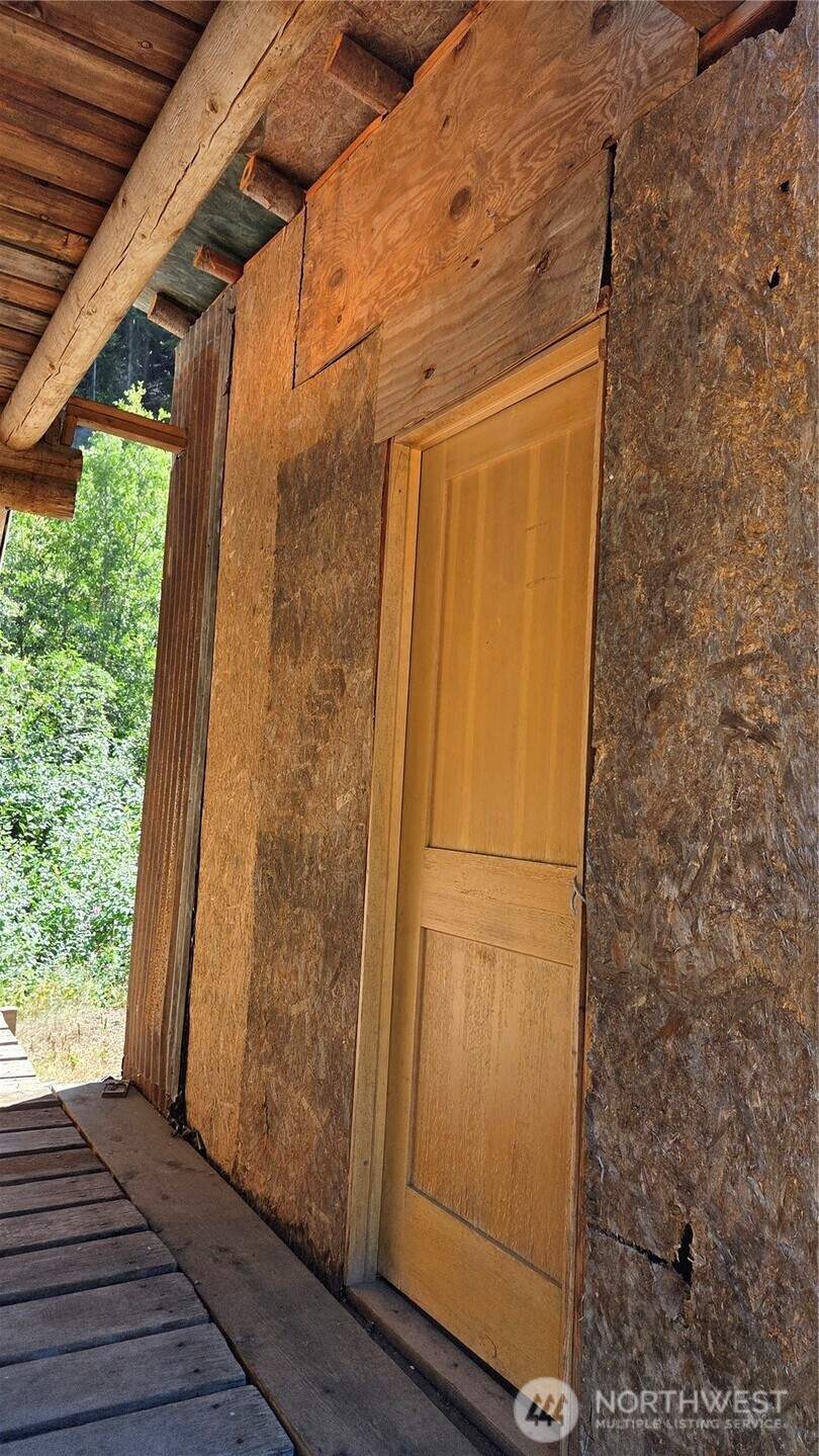 8925 Merry Canyon Road Property Photo 29