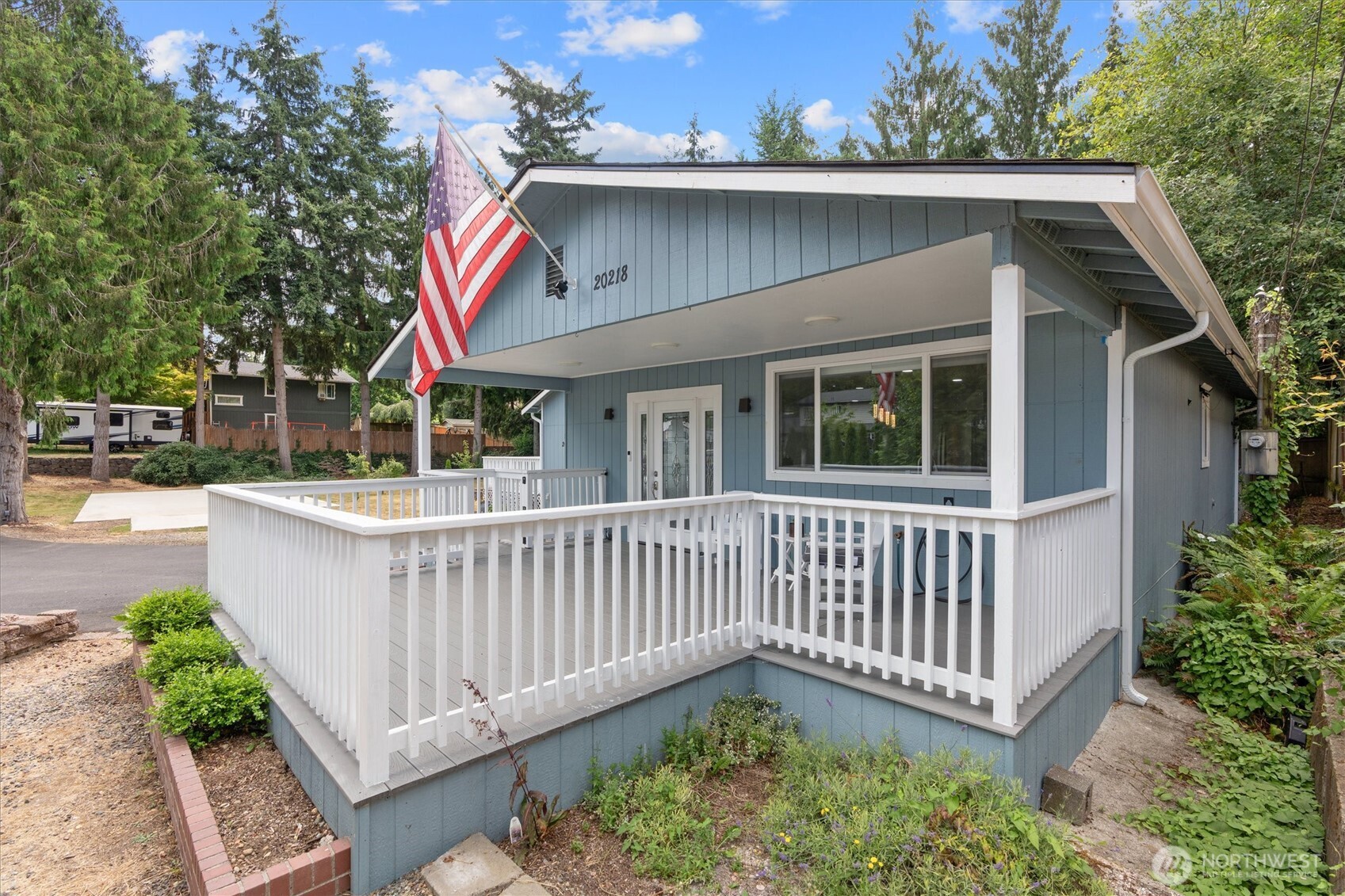 20218 108th Street Property Photo 4