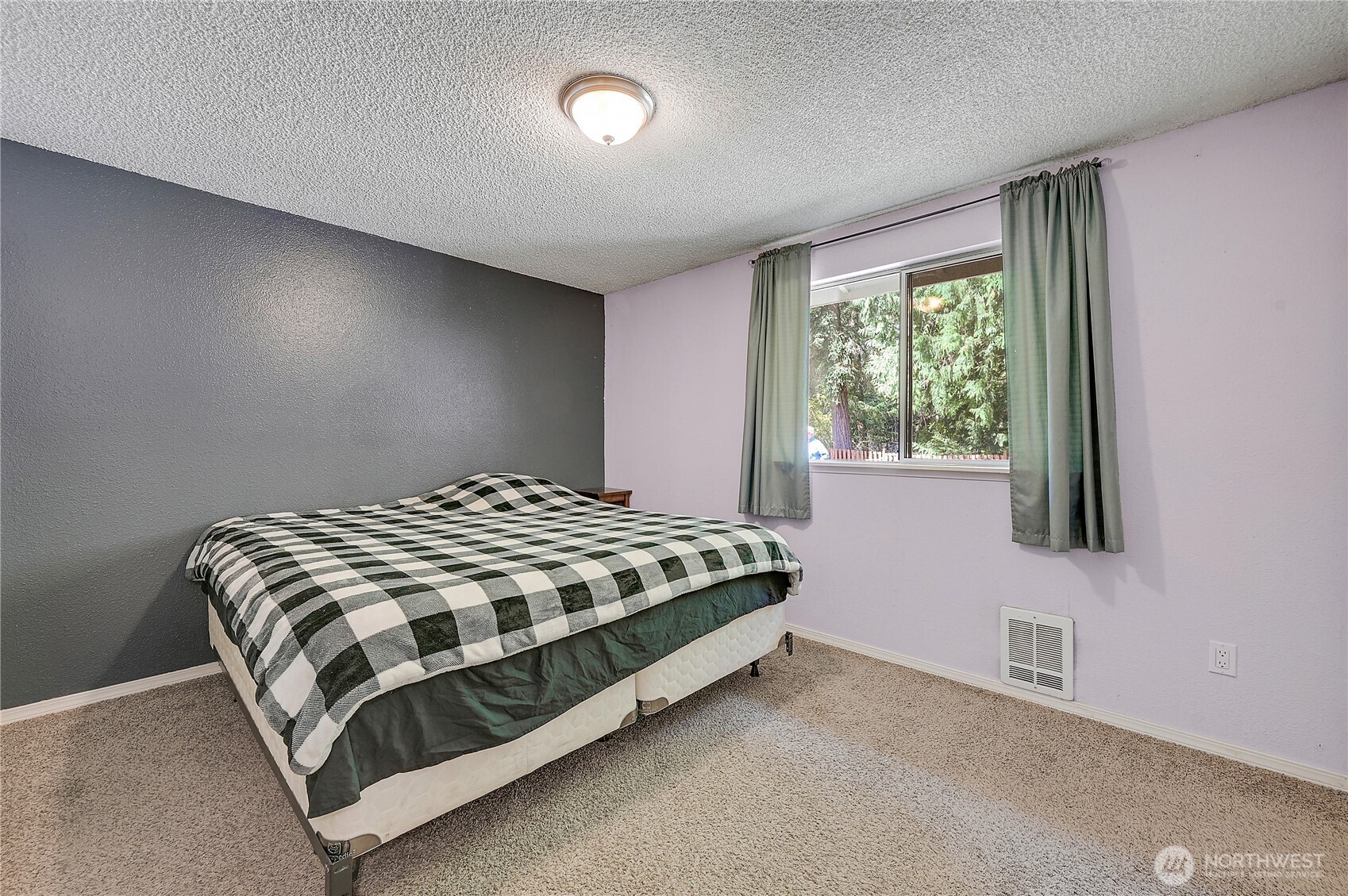 40 Candace Road Property Photo 17