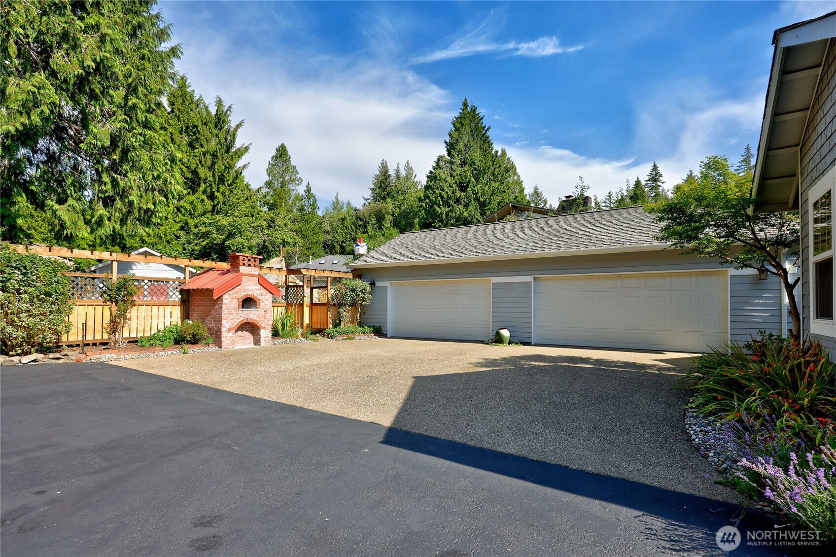 612 Rainier Lane Property Photo 22