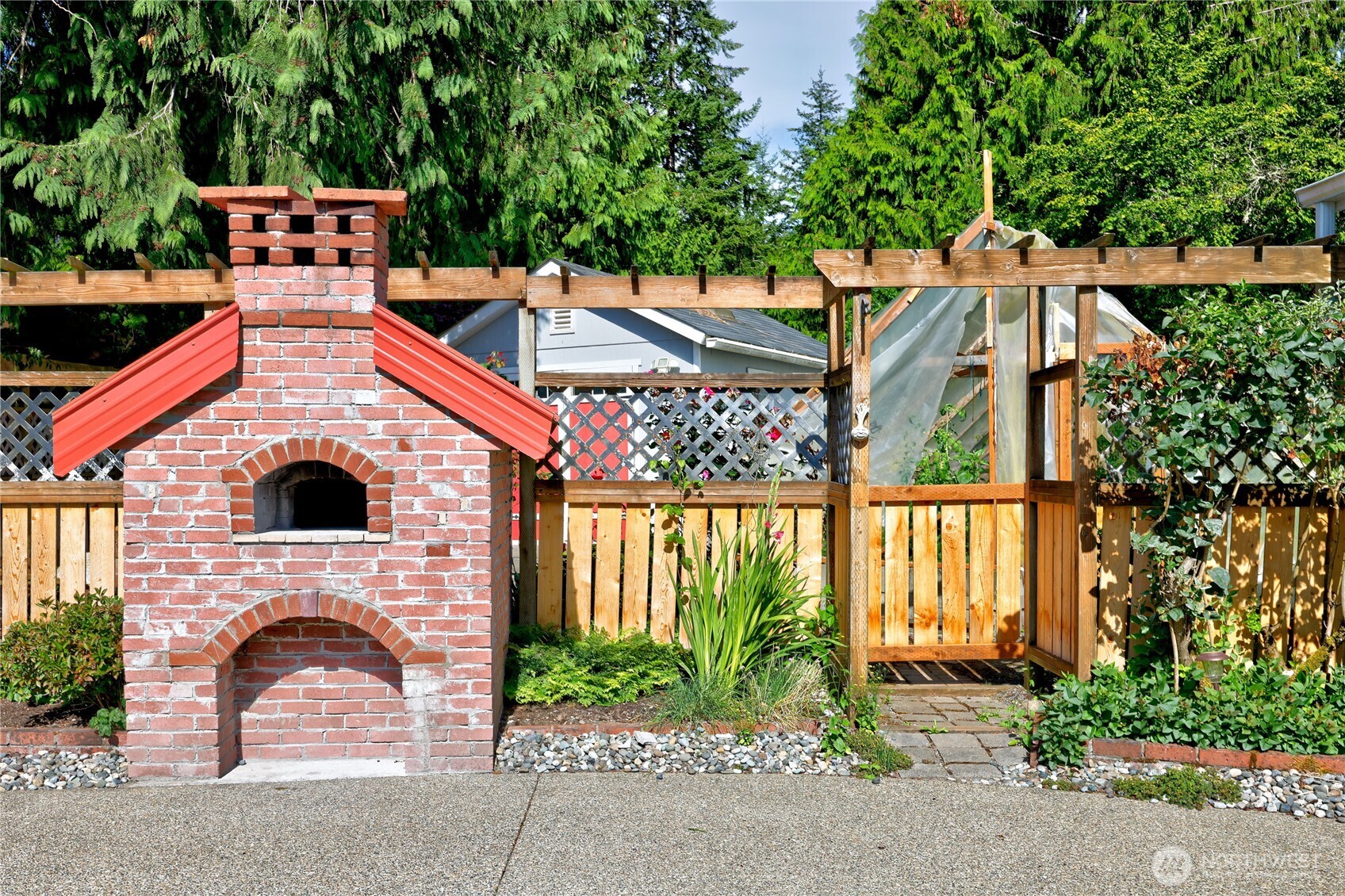 612 Rainier Lane Property Photo 26
