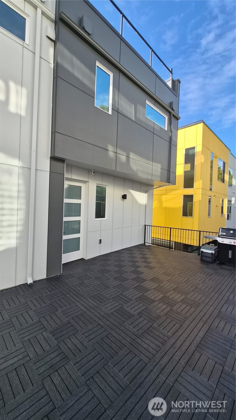 1778 A Alki Avenue Property Photo 10