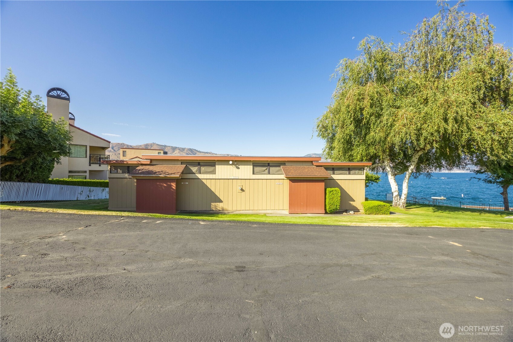 115 San Remo Ln Property Photo 28