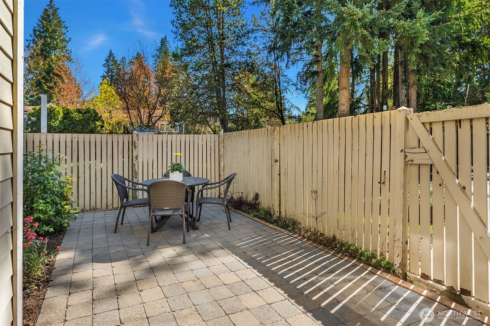 1606 103rd Place K5 Property Photo 16