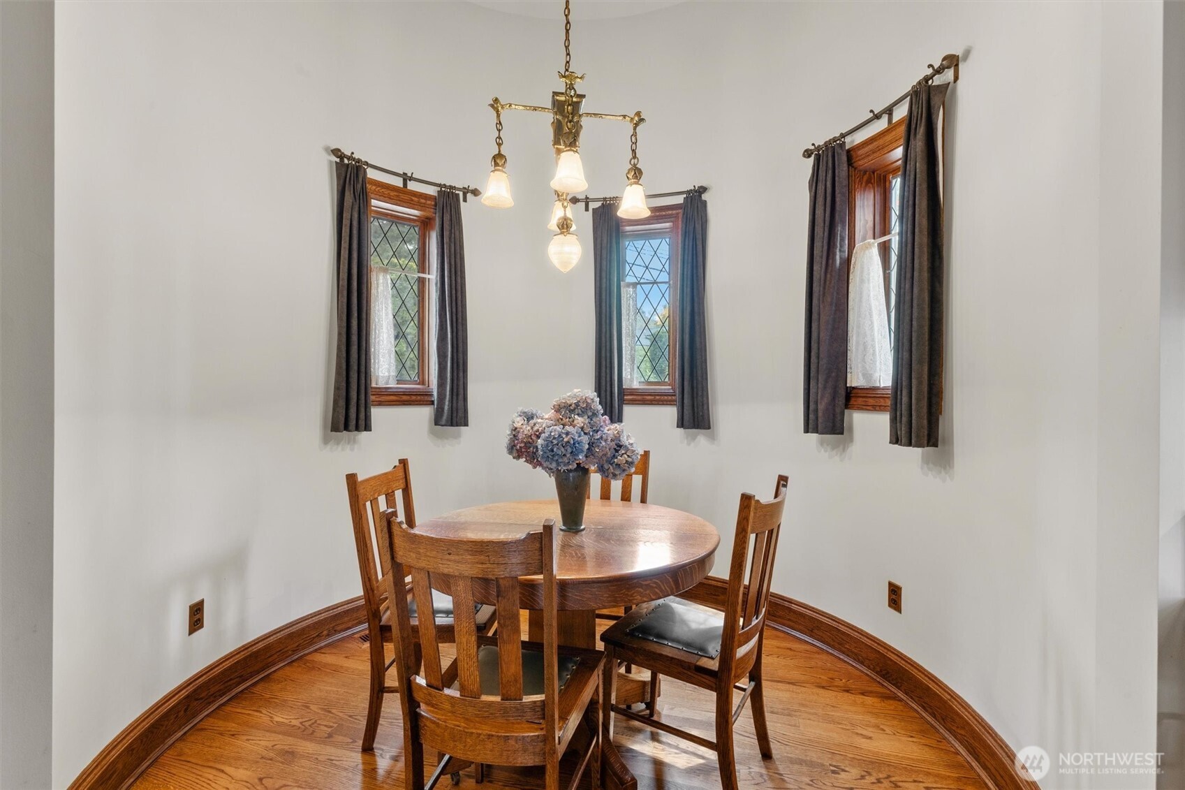 4725 W Mercer Way Property Photo 18