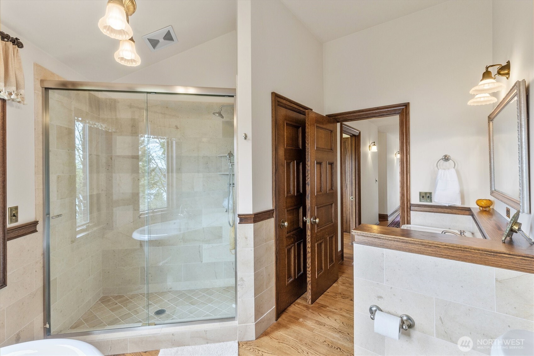 4725 W Mercer Way Property Photo 33