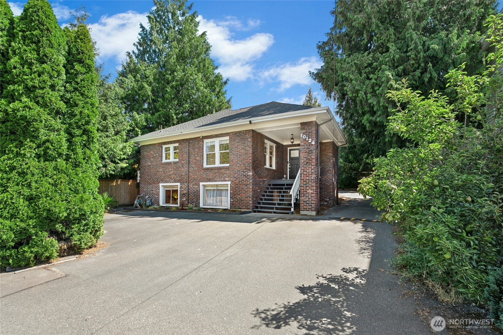 10124 3rd Avenue Property Photo 2