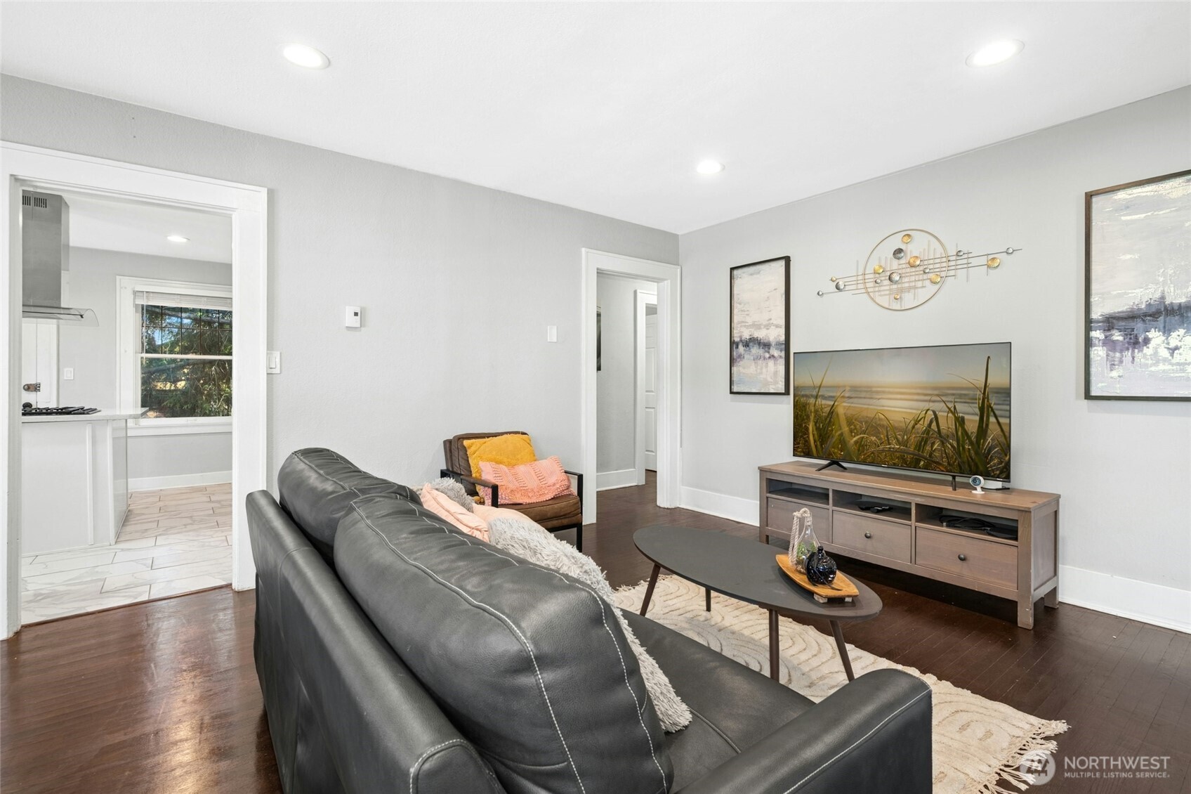 10124 3rd Avenue Property Photo 9