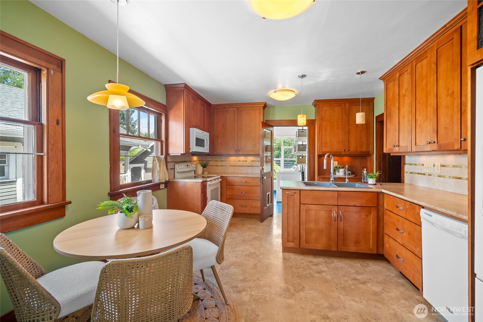 1140 Grant Street Property Photo 8