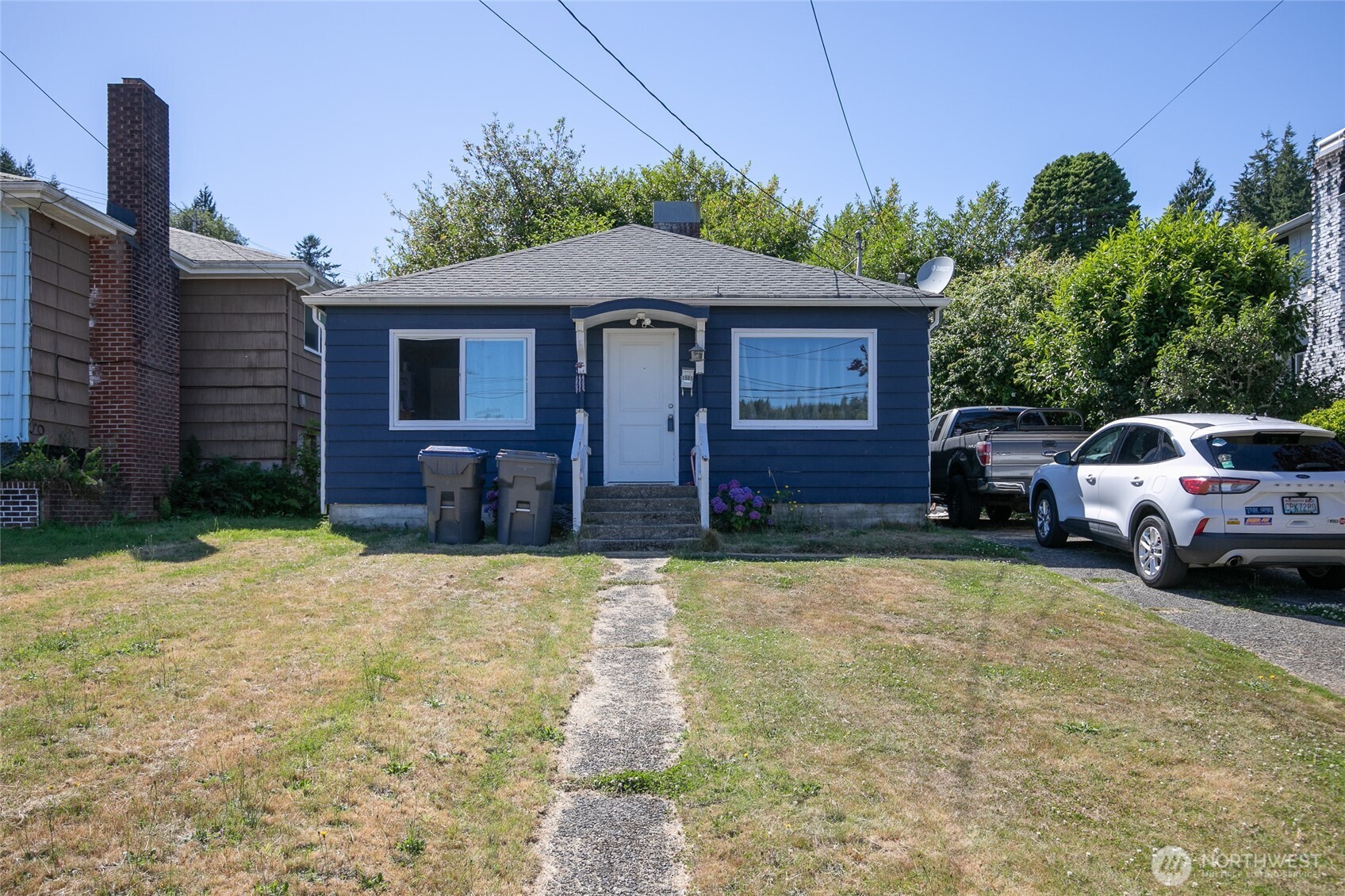 1505 N B Street Property Photo 2