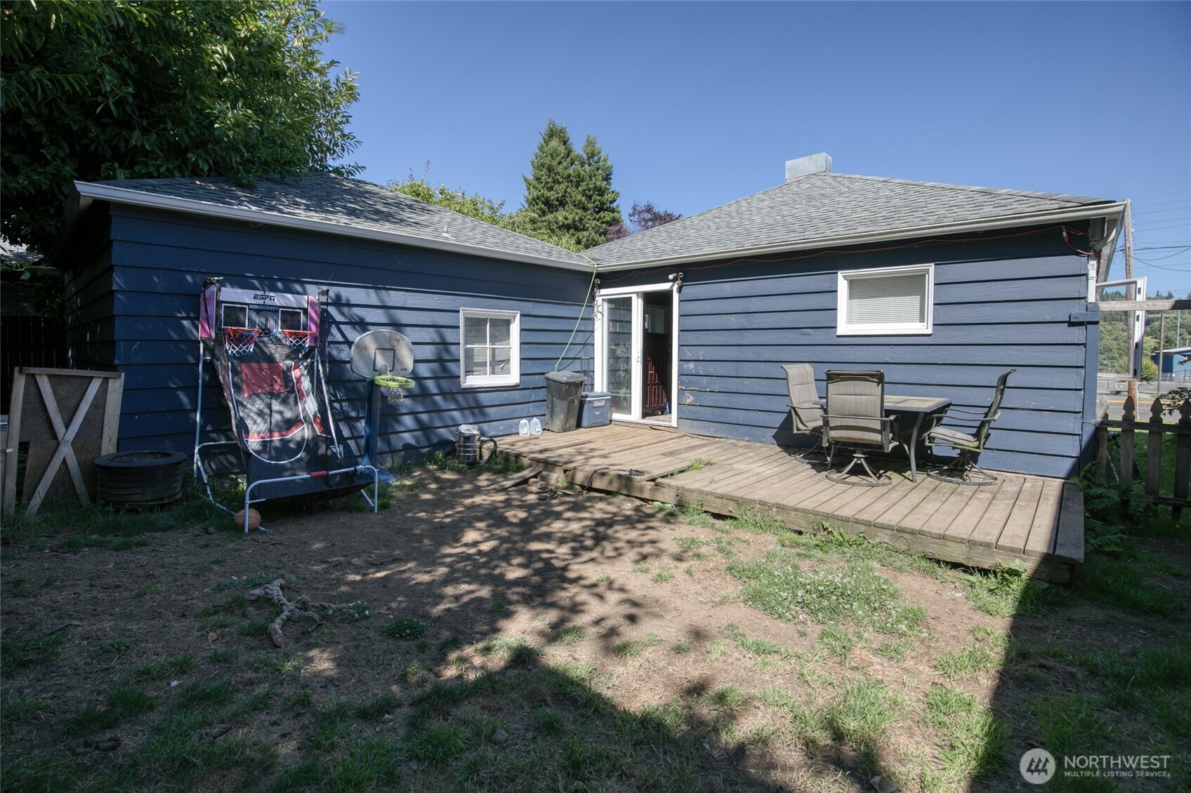 1505 N B Street Property Photo 23