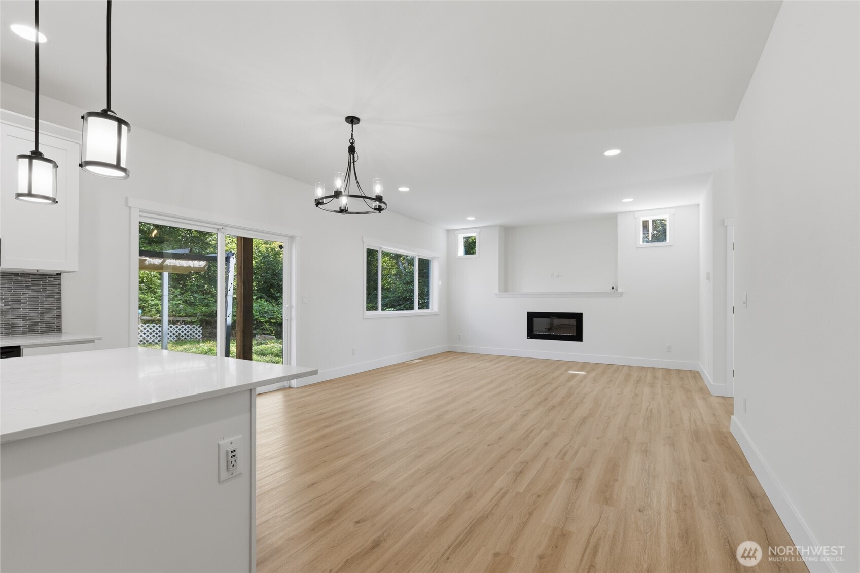 6015 67th Avenue Property Photo 12