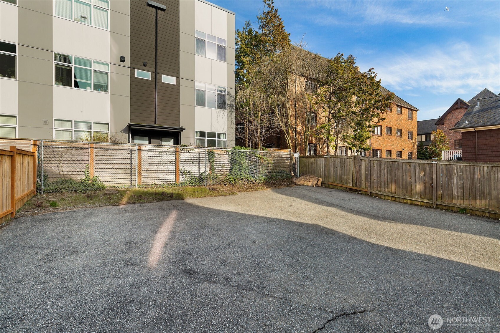 710 10 Avenue Property Photo 29