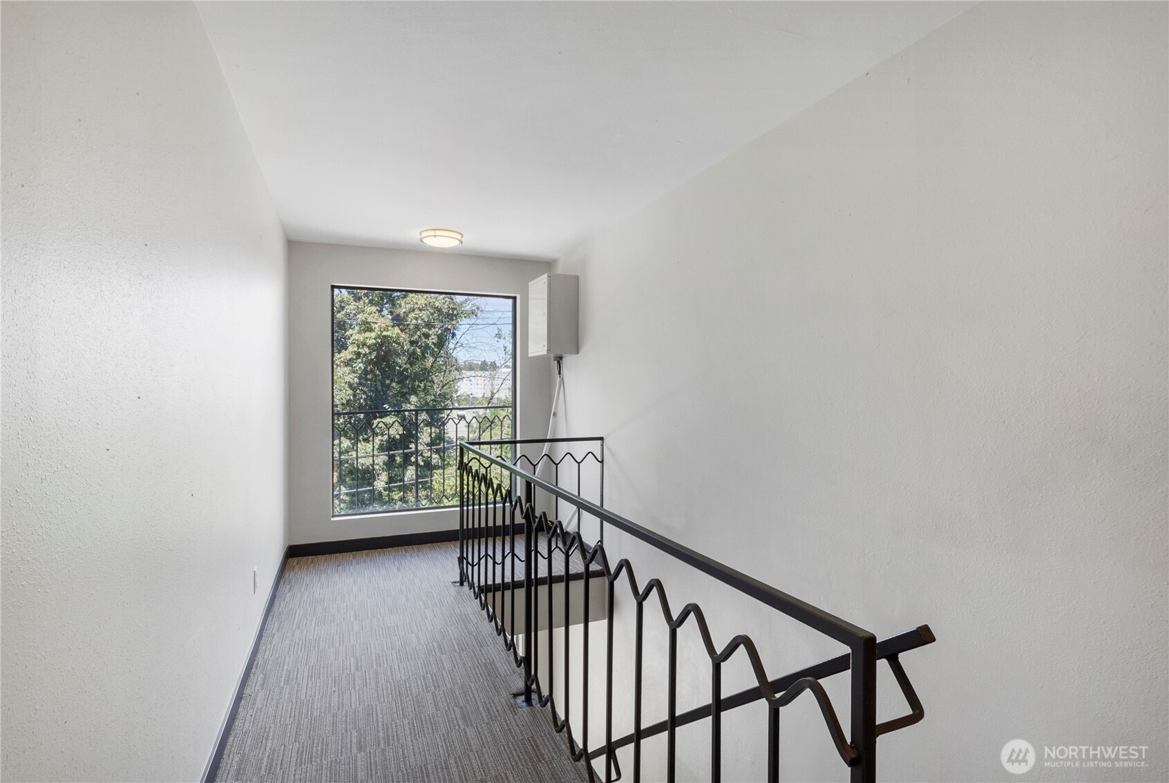 2701 S Walden Street Property Photo 17