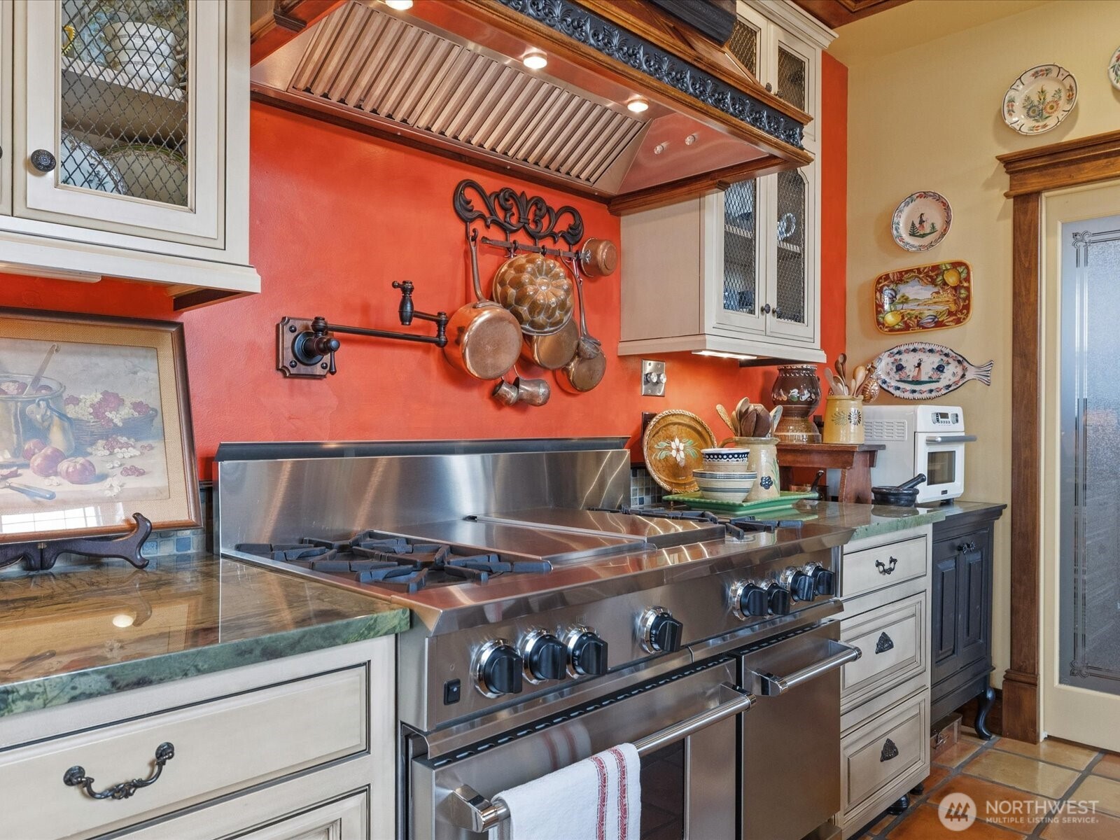 519 Talbott Street Property Photo 8
