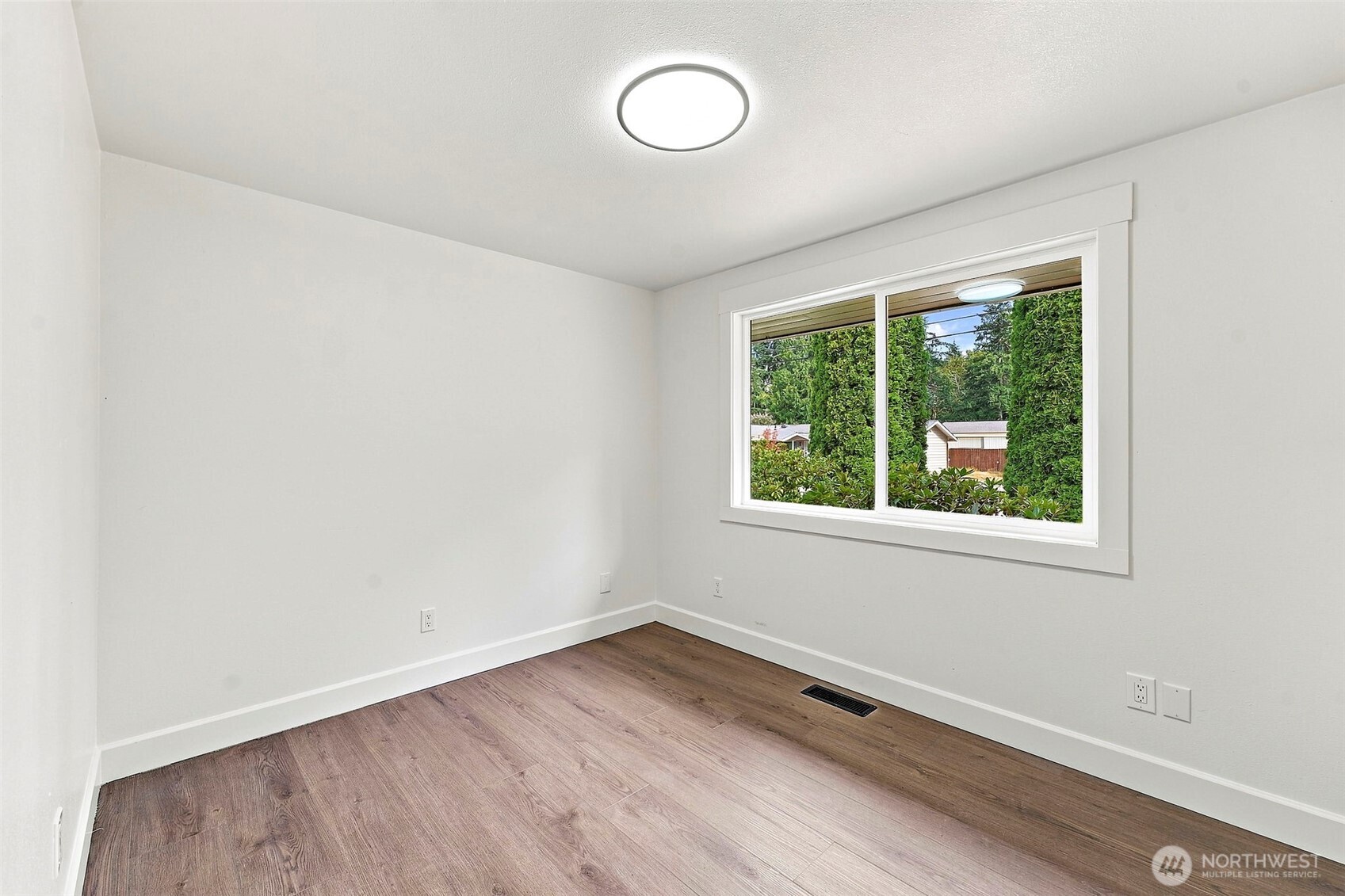 112 May St Property Photo 13