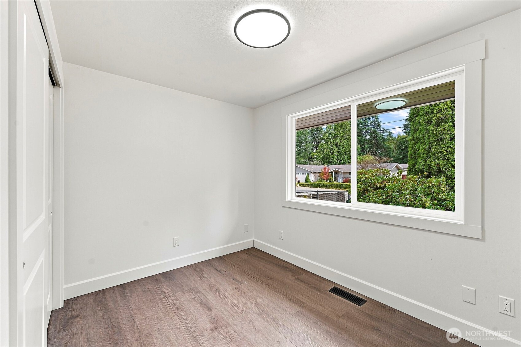 112 May St Property Photo 14