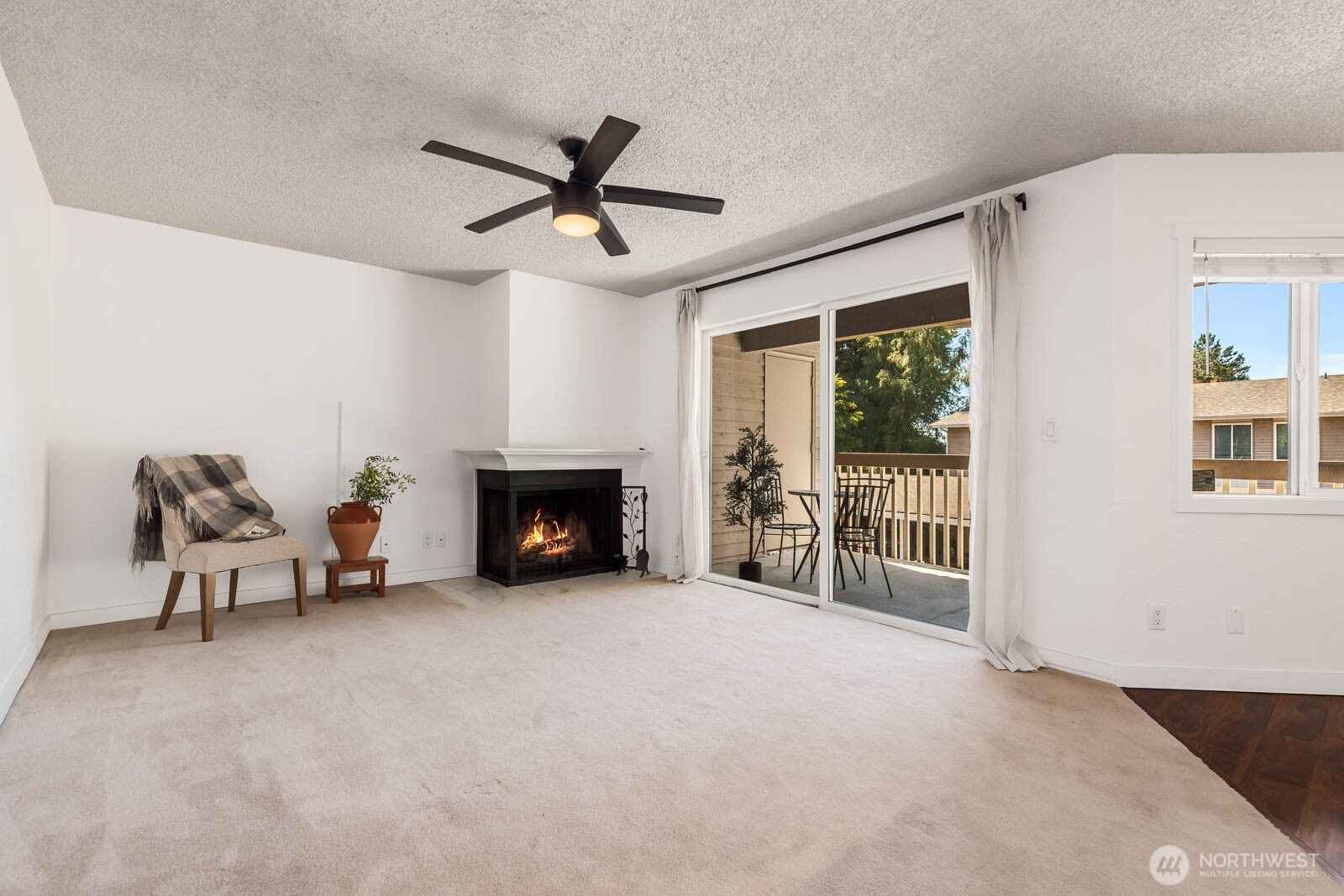 725 9th Avenue 201 Property Photo 6